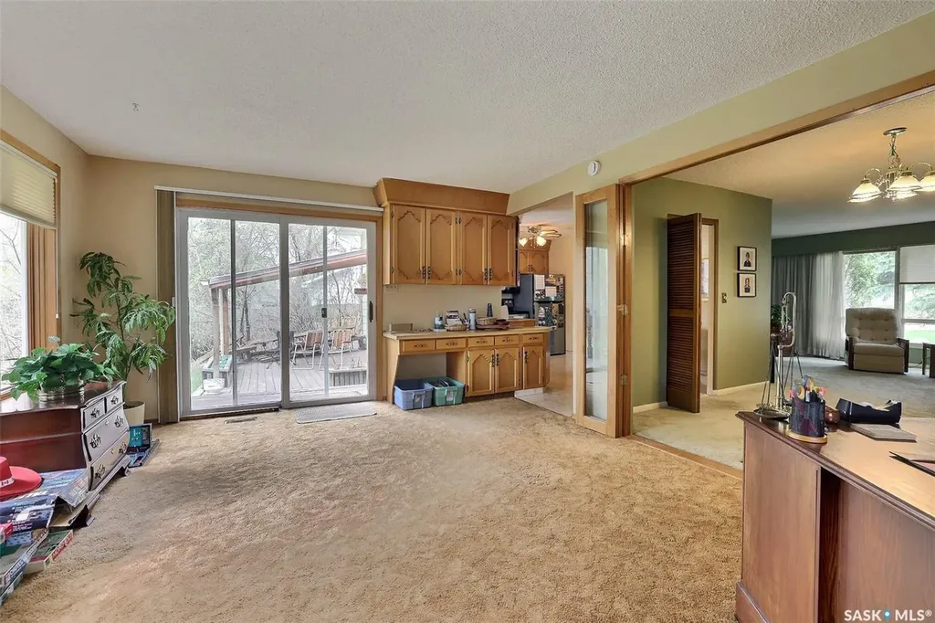 15 Academy Park Road Regina SK S4S 4M8