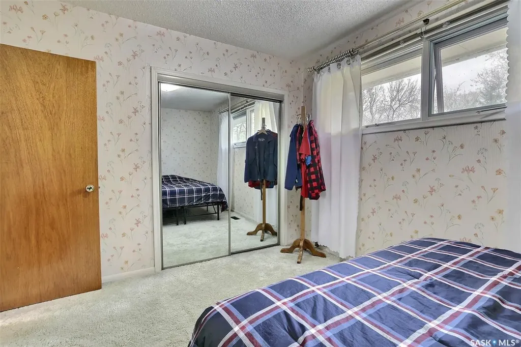 15 Academy Park Road Regina SK S4S 4M8