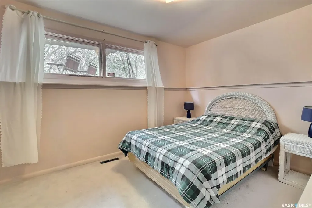 15 Academy Park Road Regina SK S4S 4M8