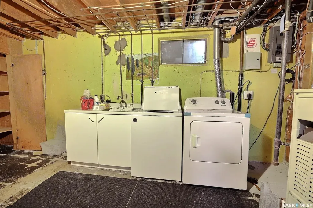 15 Academy Park Road Regina SK S4S 4M8