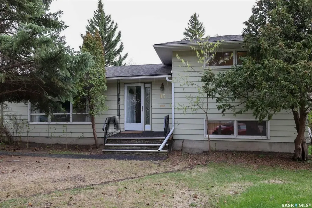 15 Academy Park Road Regina SK S4S 4M8