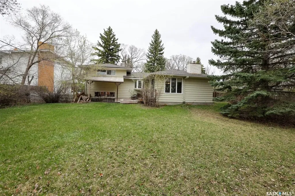 15 Academy Park Road Regina SK S4S 4M8