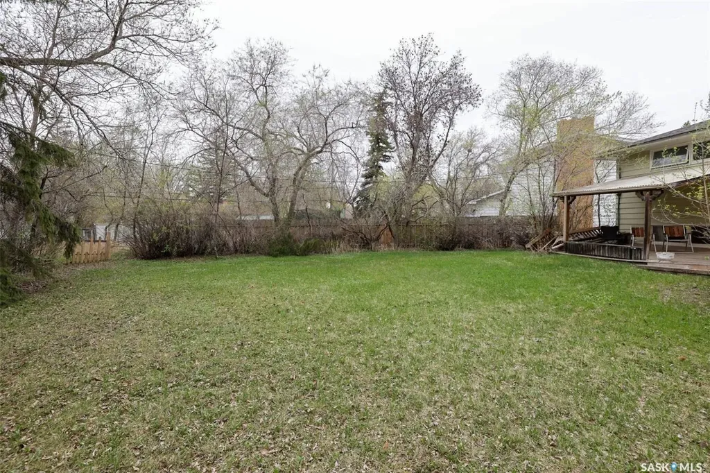 15 Academy Park Road Regina SK S4S 4M8