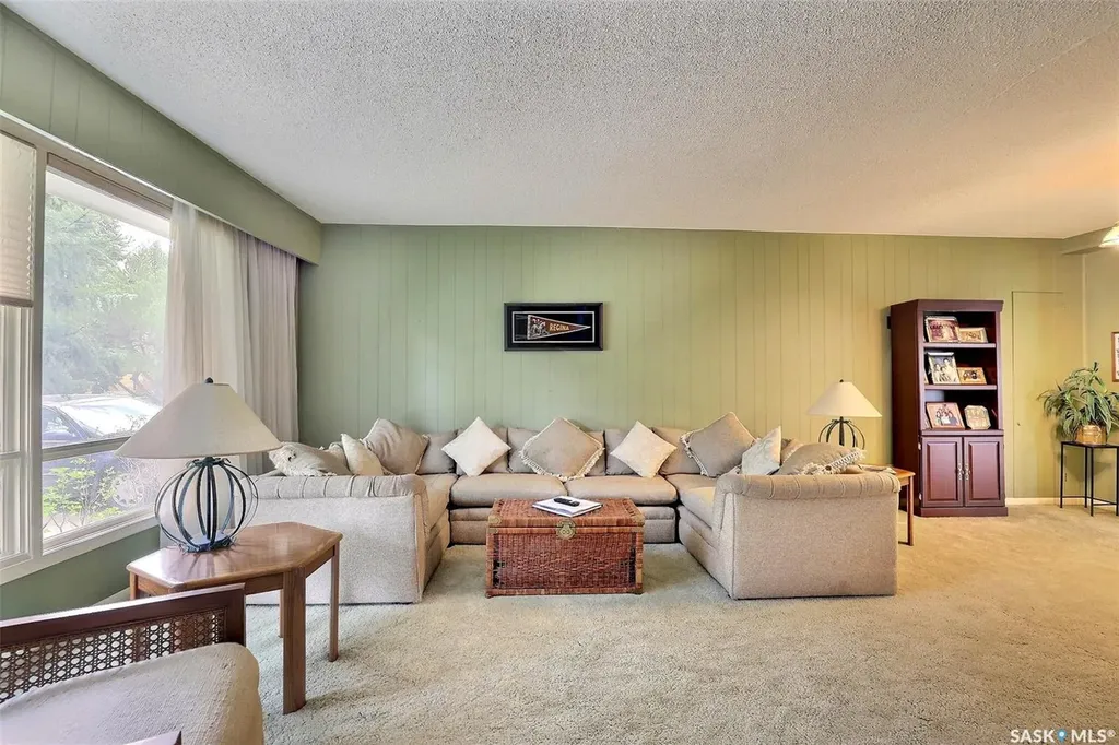 15 Academy Park Road Regina SK S4S 4M8