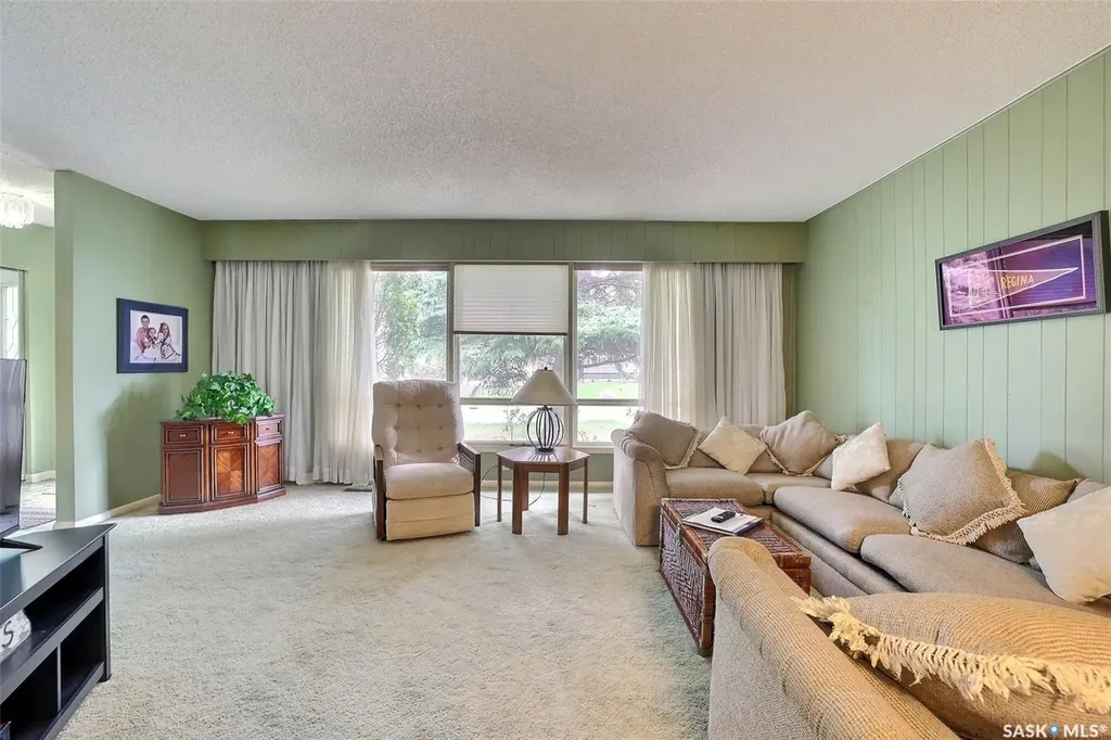 15 Academy Park Road Regina SK S4S 4M8