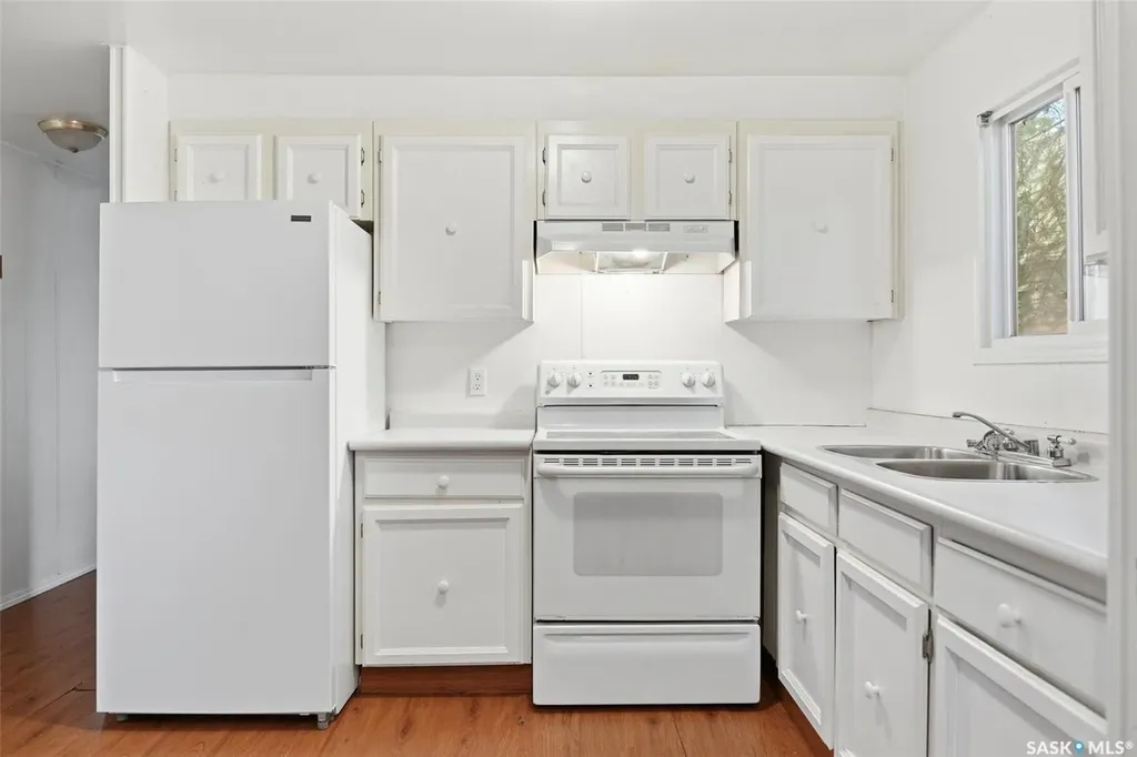 219 Grant Street Saskatoon SK S7N 2A5
