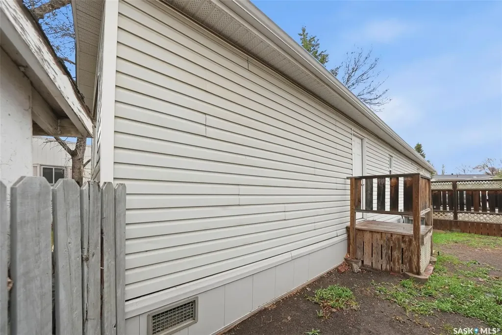 219 Grant Street Saskatoon SK S7N 2A5