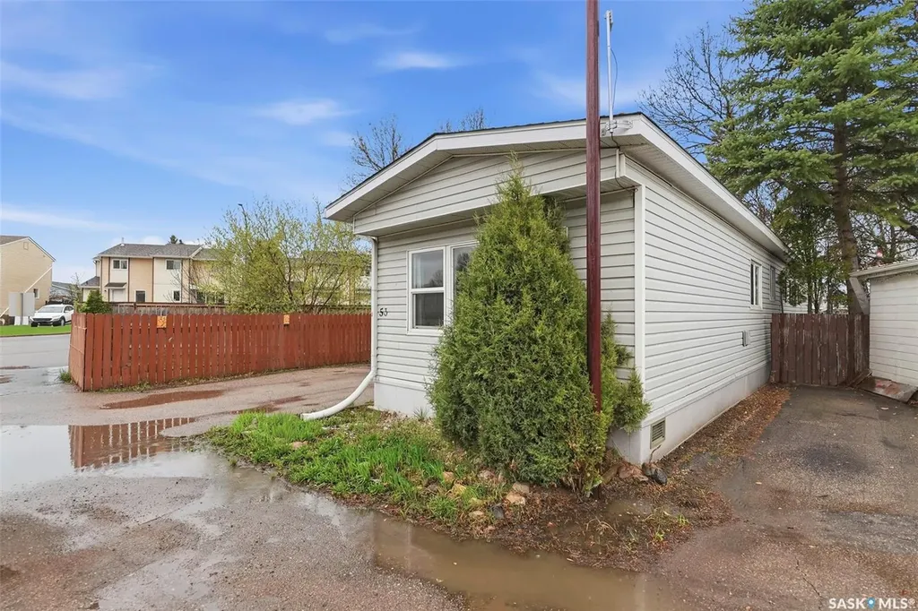 219 Grant Street Saskatoon SK S7N 2A5