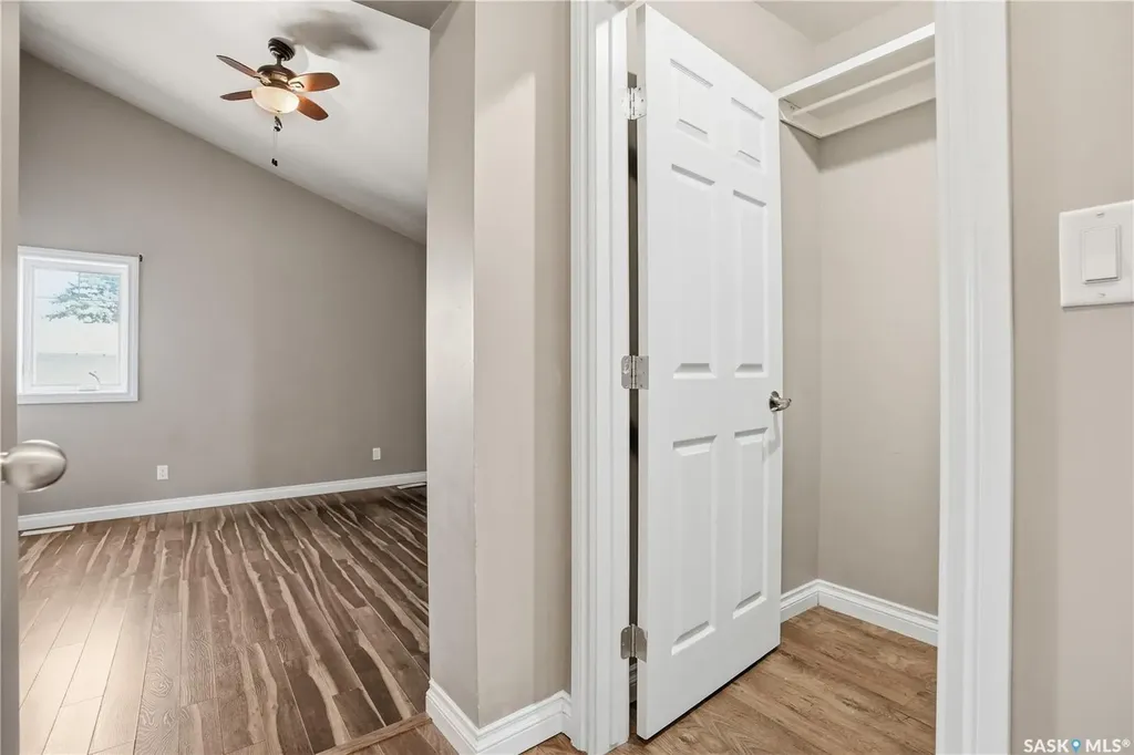 2203 Lindsay Street Regina SK S4N 3C2