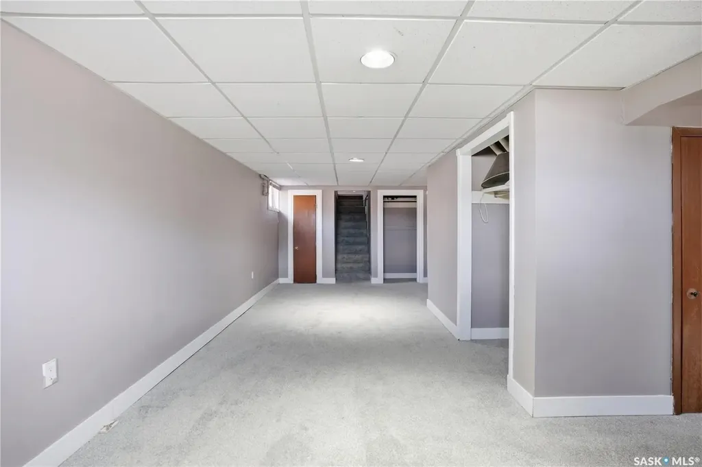 2203 Lindsay Street Regina SK S4N 3C2