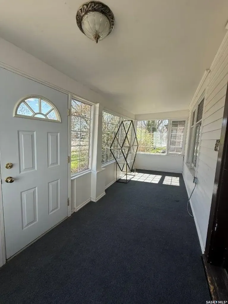 202 3rd Avenue E Kindersley SK S0L 1S0