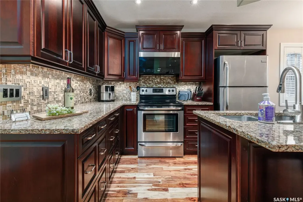 33 Wood Lily Drive Moose Jaw SK S6J 1E6