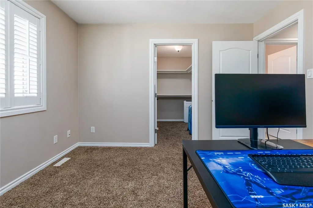33 Wood Lily Drive Moose Jaw SK S6J 1E6