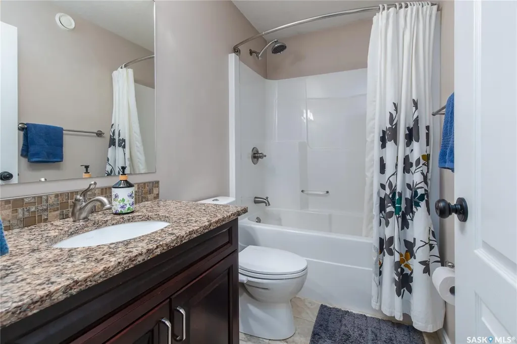 33 Wood Lily Drive Moose Jaw SK S6J 1E6