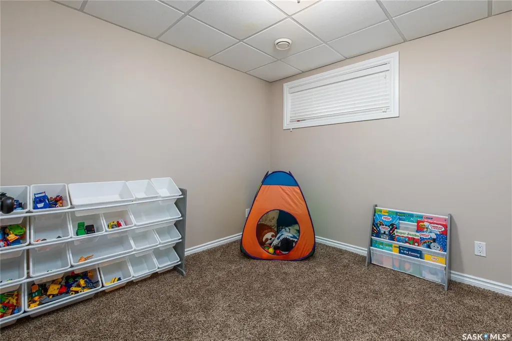 33 Wood Lily Drive Moose Jaw SK S6J 1E6
