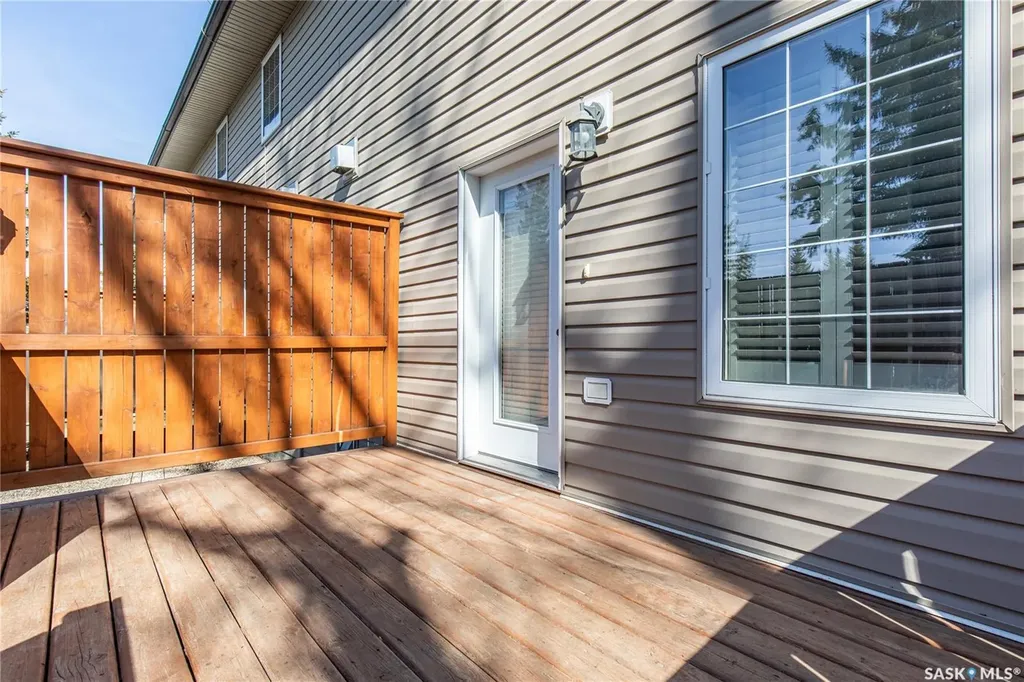33 Wood Lily Drive Moose Jaw SK S6J 1E6