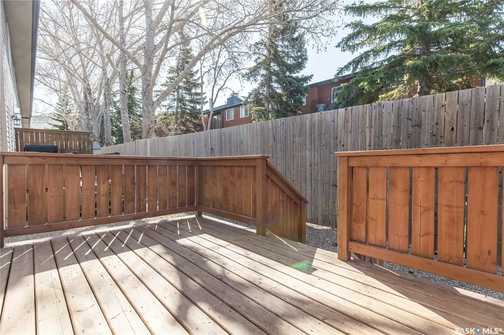 33 Wood Lily Drive Moose Jaw SK S6J 1E6