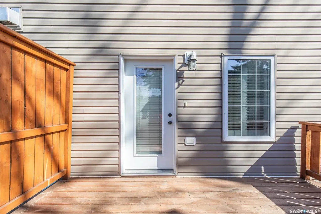 33 Wood Lily Drive Moose Jaw SK S6J 1E6