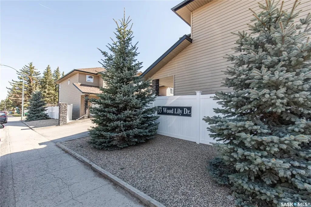 33 Wood Lily Drive Moose Jaw SK S6J 1E6