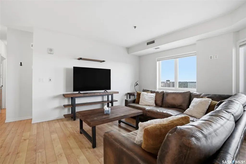 902 Spadina Crescent E Saskatoon SK S7K 0G8