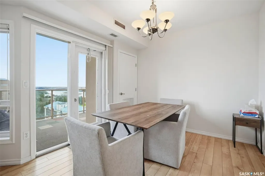 902 Spadina Crescent E Saskatoon SK S7K 0G8