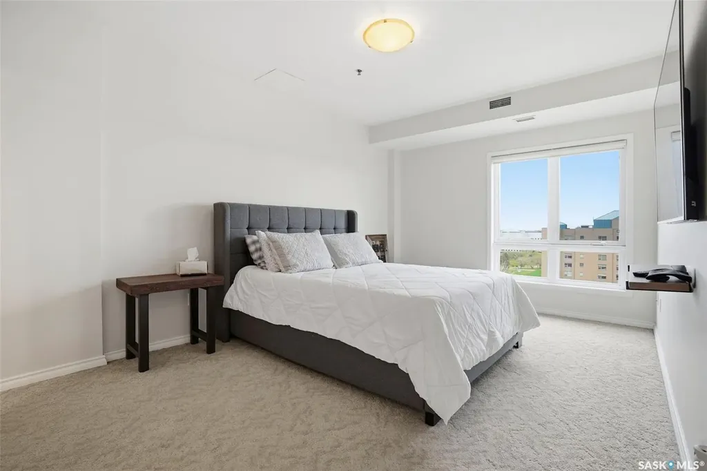 902 Spadina Crescent E Saskatoon SK S7K 0G8