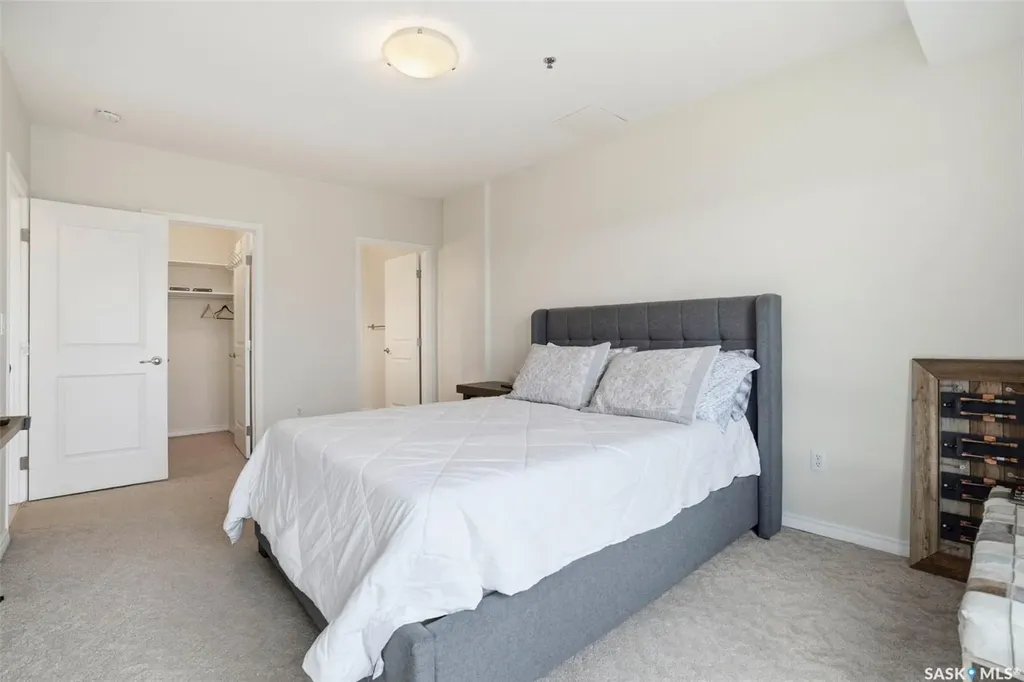 902 Spadina Crescent E Saskatoon SK S7K 0G8