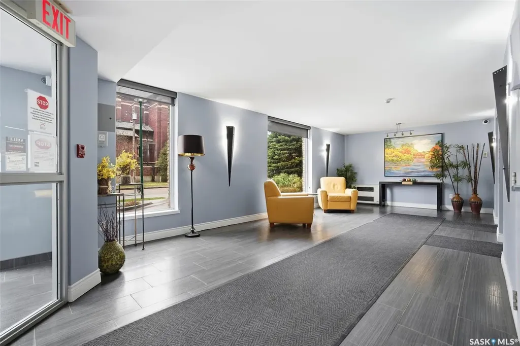 902 Spadina Crescent E Saskatoon SK S7K 0G8