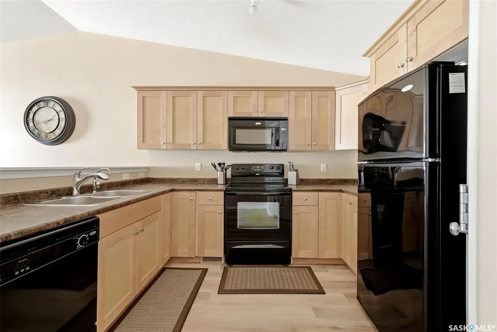 2751 Windsor Park Road Regina SK S4V 1H1