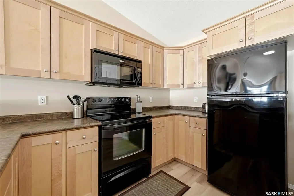 2751 Windsor Park Road Regina SK S4V 1H1