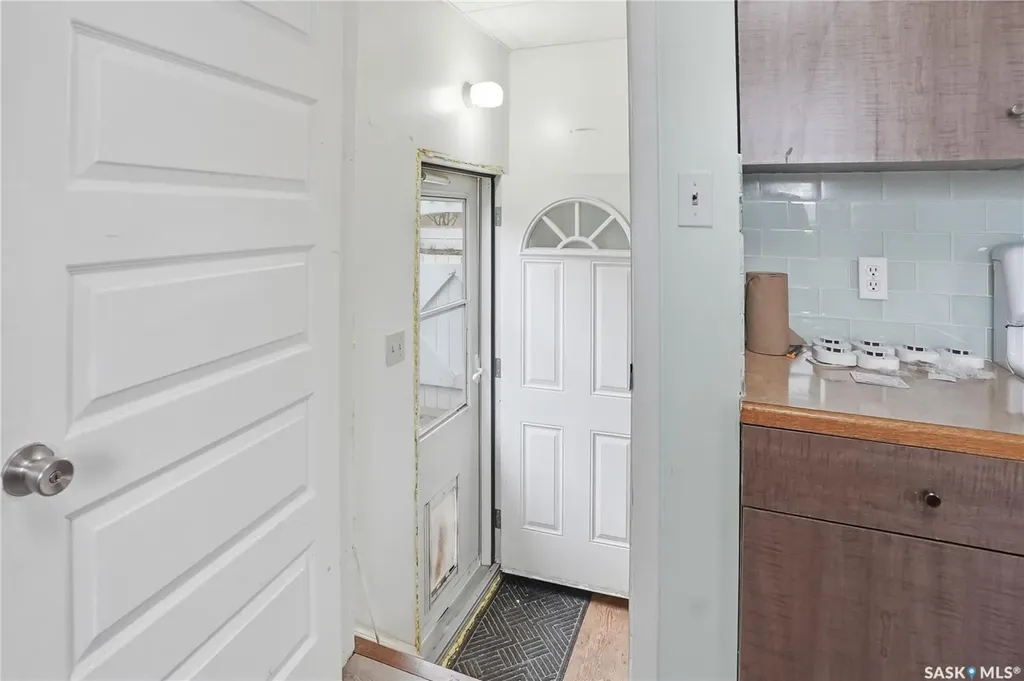 4 Dunning Crescent Saskatoon SK S7J 2S5