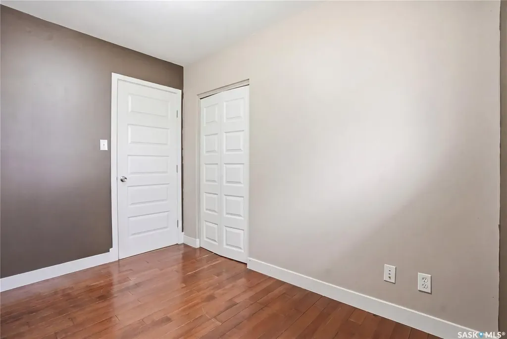 4 Dunning Crescent Saskatoon SK S7J 2S5