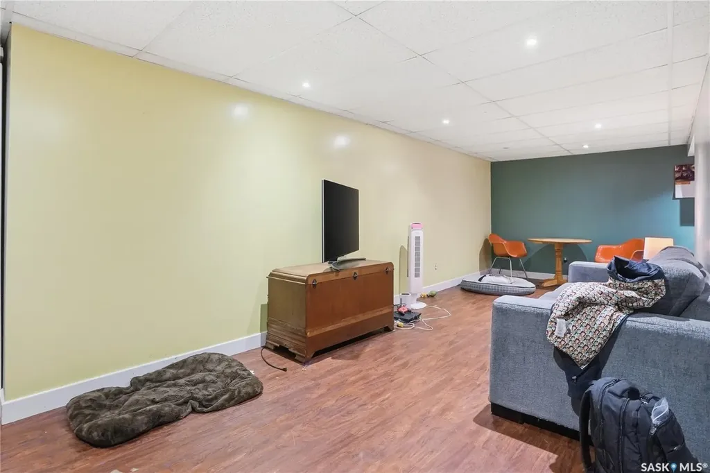 4 Dunning Crescent Saskatoon SK S7J 2S5