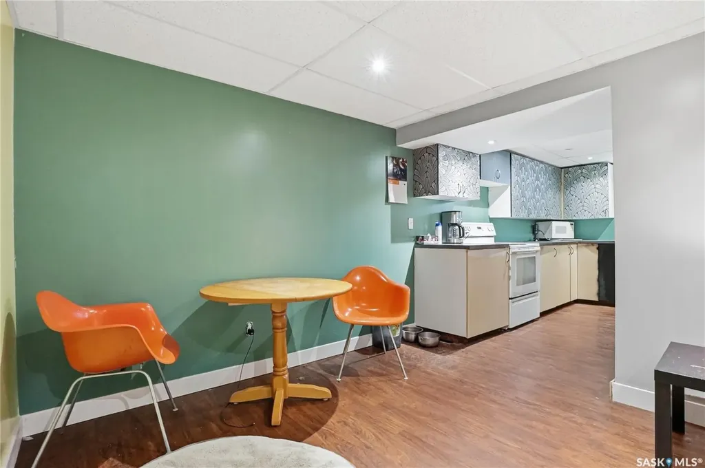 4 Dunning Crescent Saskatoon SK S7J 2S5