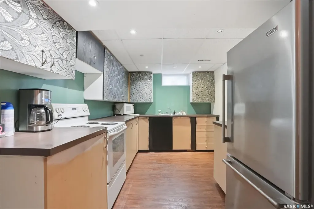 4 Dunning Crescent Saskatoon SK S7J 2S5
