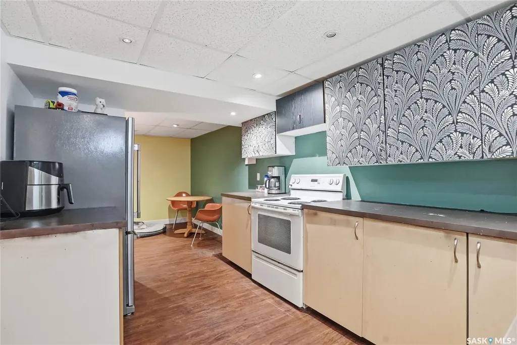 4 Dunning Crescent Saskatoon SK S7J 2S5