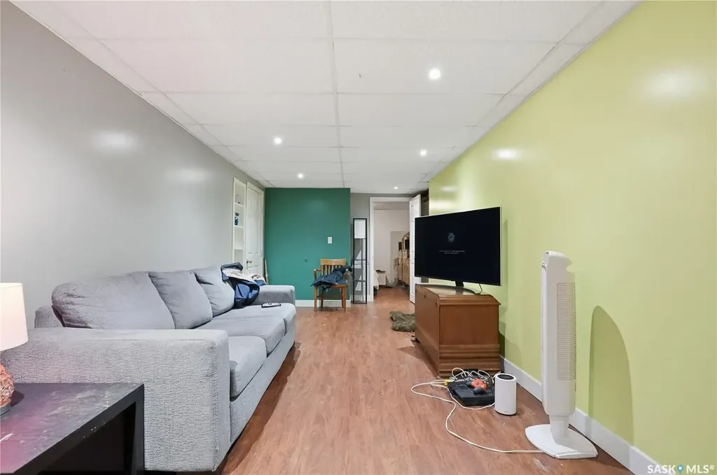 4 Dunning Crescent Saskatoon SK S7J 2S5