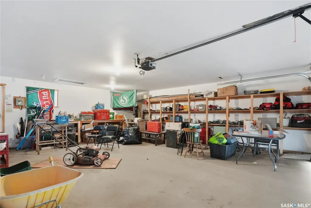 4 Dunning Crescent Saskatoon SK S7J 2S5