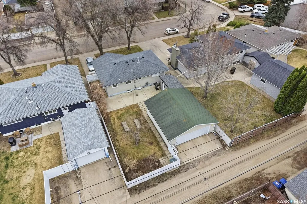 4 Dunning Crescent Saskatoon SK S7J 2S5