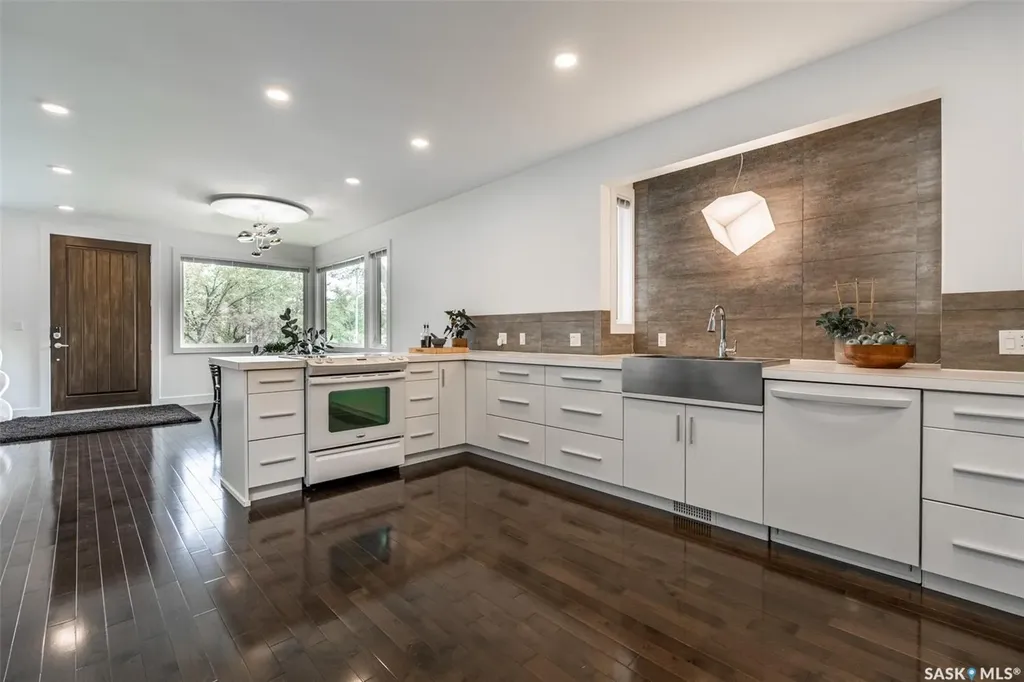 1150 Spadina Crescent E Saskatoon SK S7K 3H8