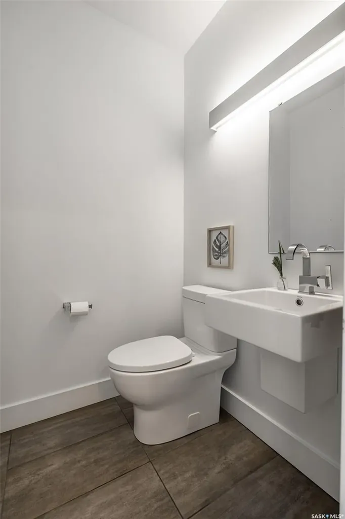 1150 Spadina Crescent E Saskatoon SK S7K 3H8