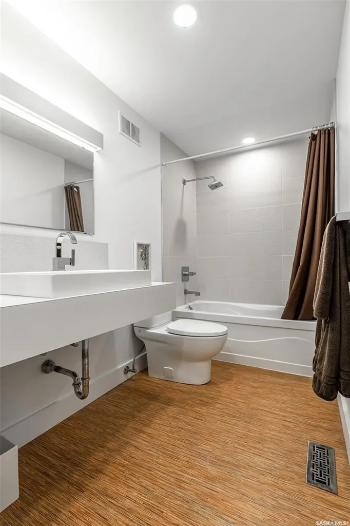 1150 Spadina Crescent E Saskatoon SK S7K 3H8