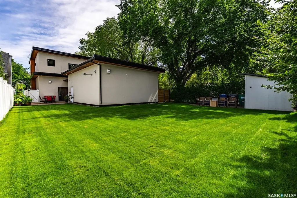 1150 Spadina Crescent E Saskatoon SK S7K 3H8