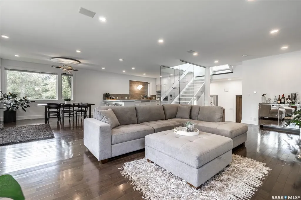 1150 Spadina Crescent E Saskatoon SK S7K 3H8