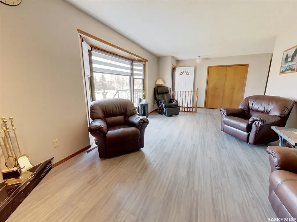 334 Young Street Earl Grey SK S0G 1J0