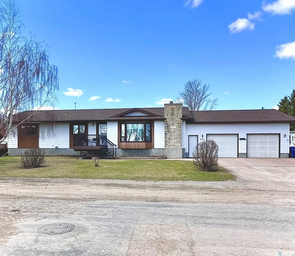 334 Young Street Earl Grey SK S0G 1J0