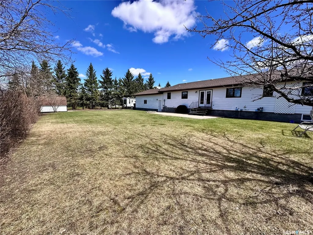 334 Young Street Earl Grey SK S0G 1J0