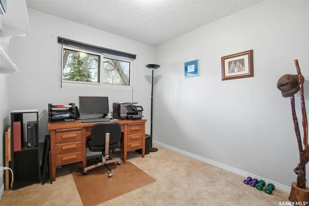 35 Harrison Crescent Saskatoon SK S7J 2K9