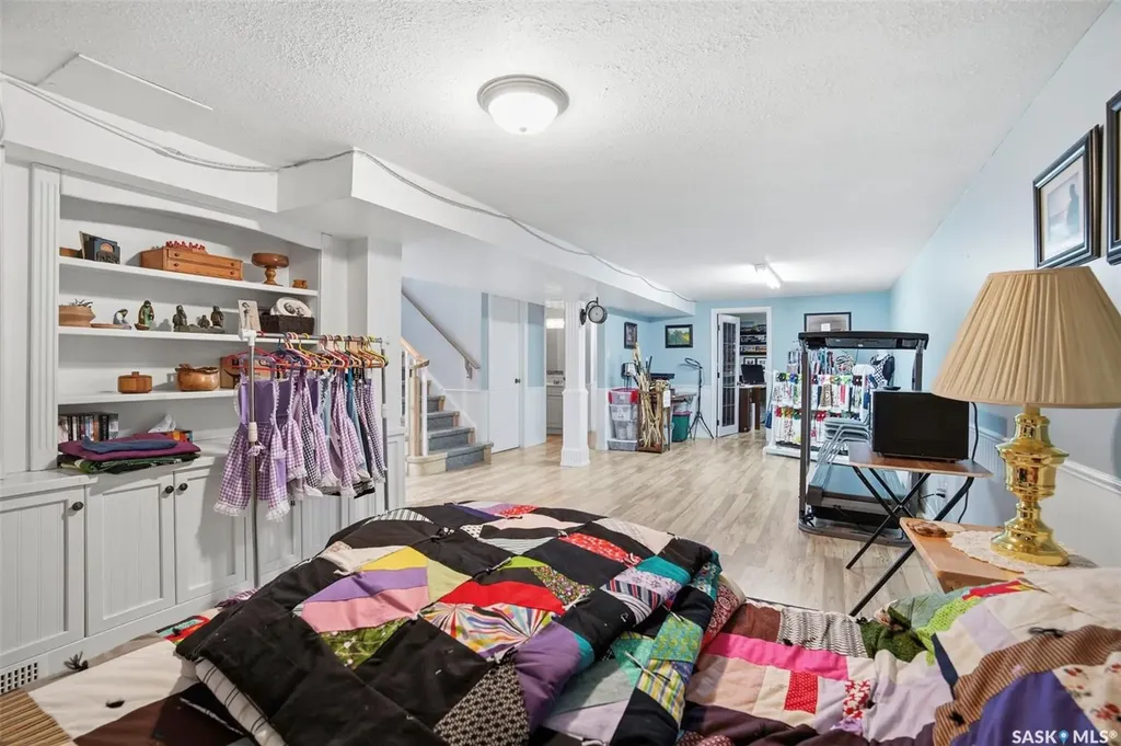 35 Harrison Crescent Saskatoon SK S7J 2K9
