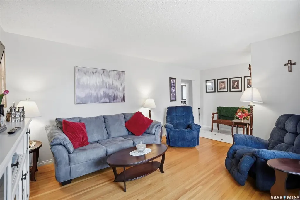 35 Harrison Crescent Saskatoon SK S7J 2K9